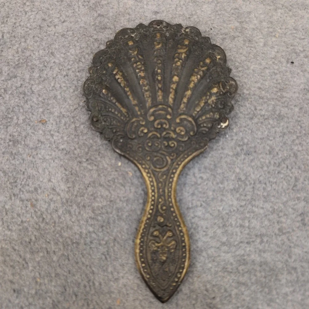 Antique‎ Ornate Brass Hand Mirror Scalloped Shell Victorian Style Vanity Decor